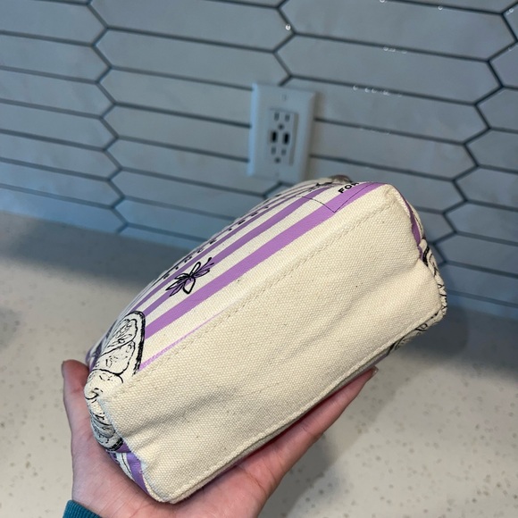 Kiehls Cosmetics Tote - Picture 3 of 6